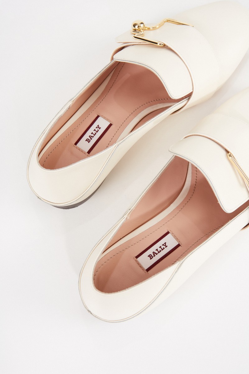 Bally Lederloafer 'Maelle' mit Schnalle Crème