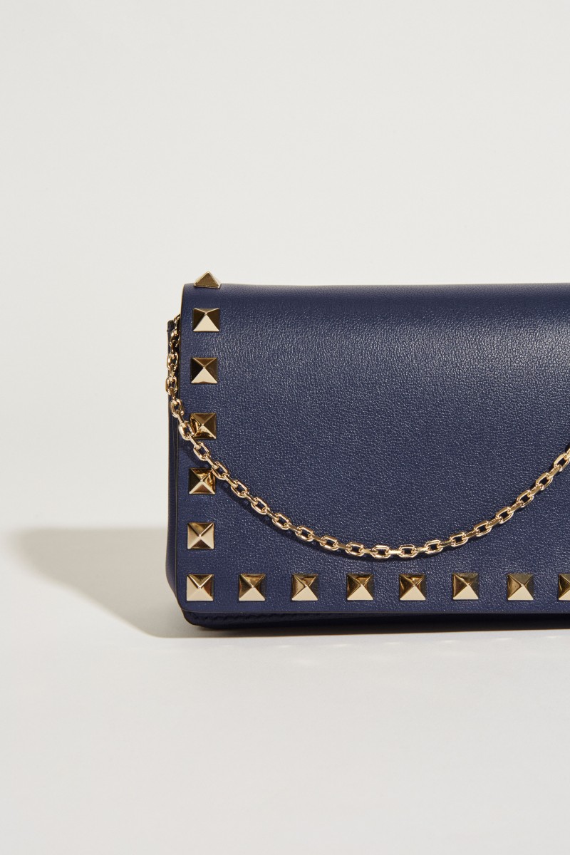 Umhängetasche 'Rockstuds Wallet' Blau