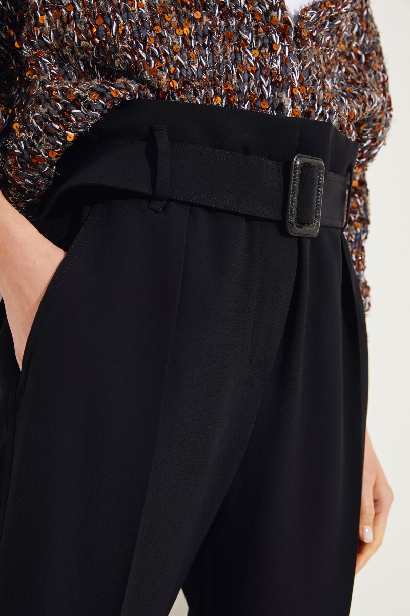 Seiden-Hose mit Gürtel Schwarz