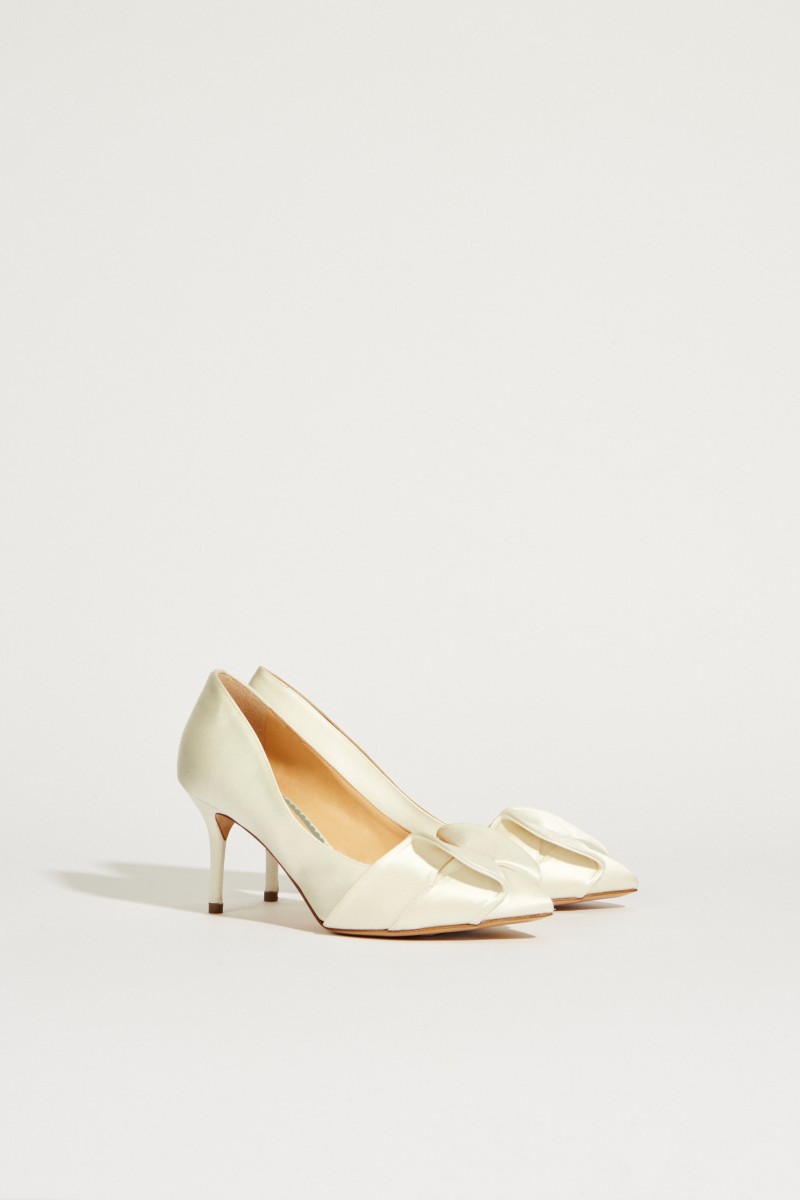 Satin-Brautpump mit Schleifendetail Weiß