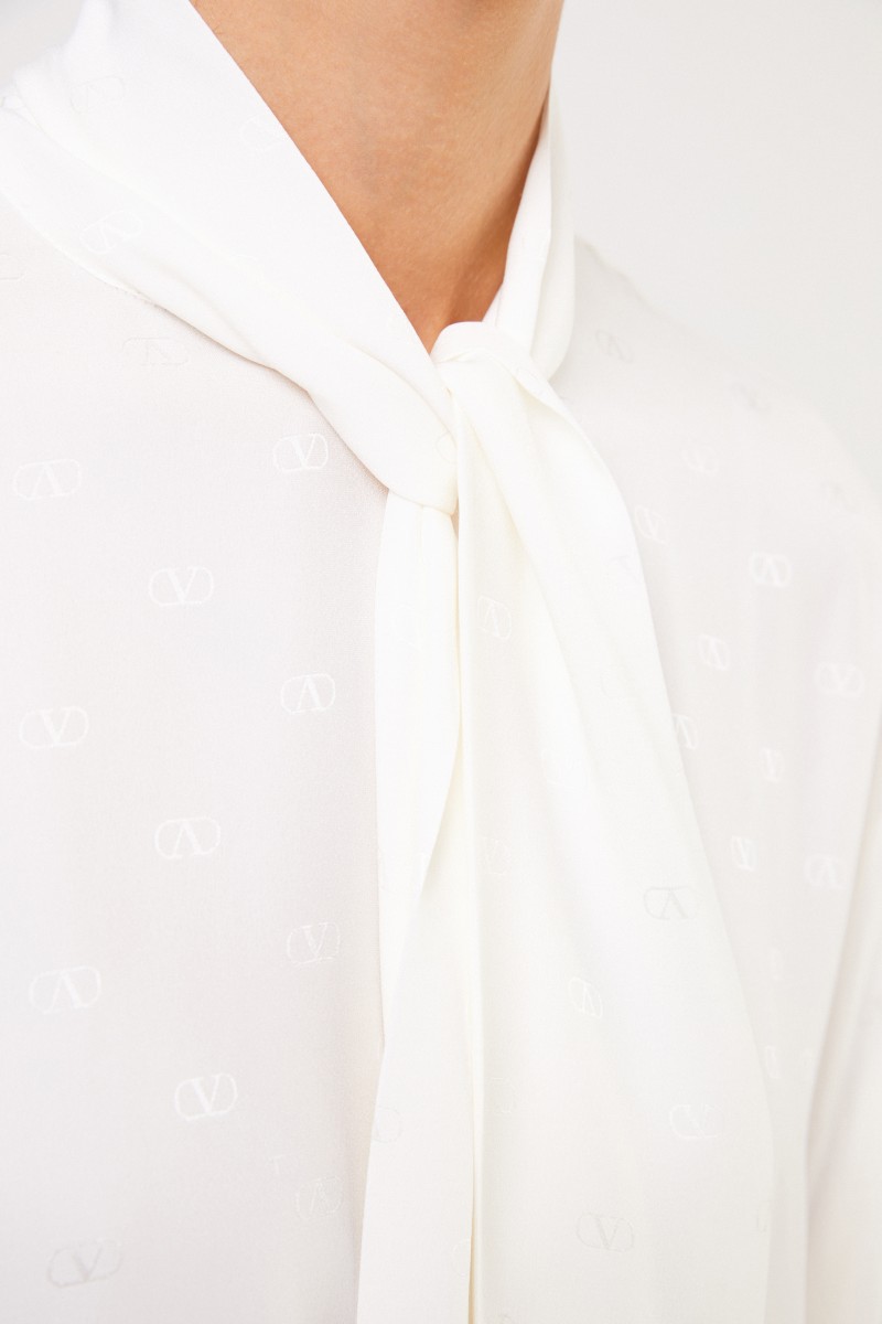 Seiden-Bluse mit Bindedetail Crème