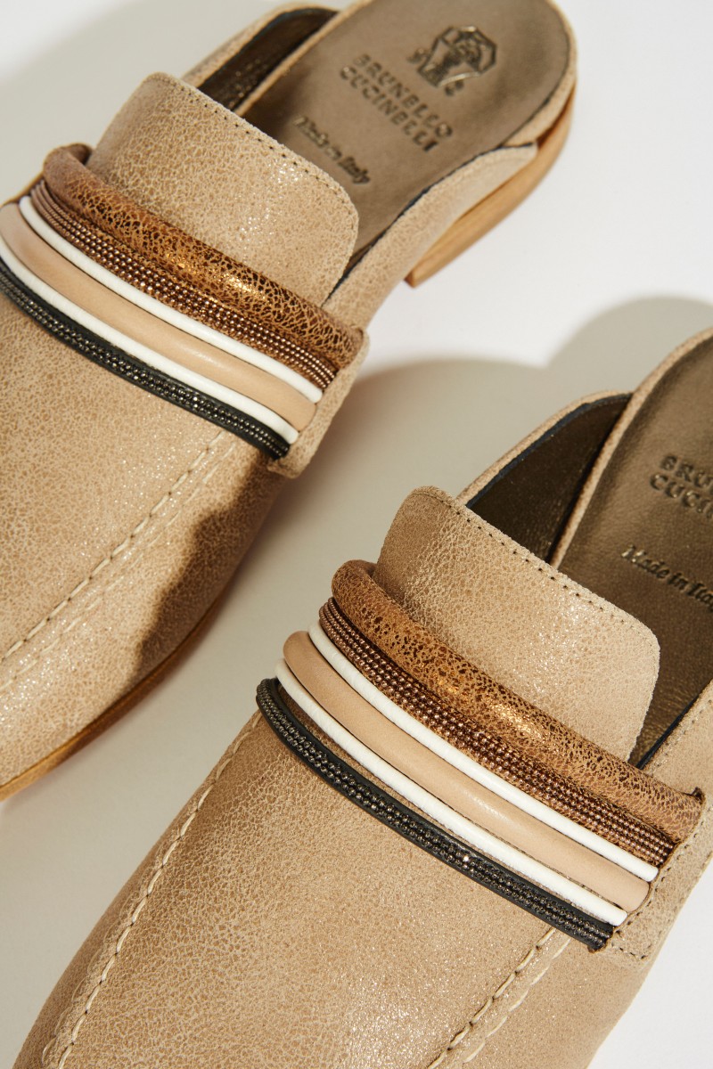 Leder-Mule mit Perlenverzierung Beige