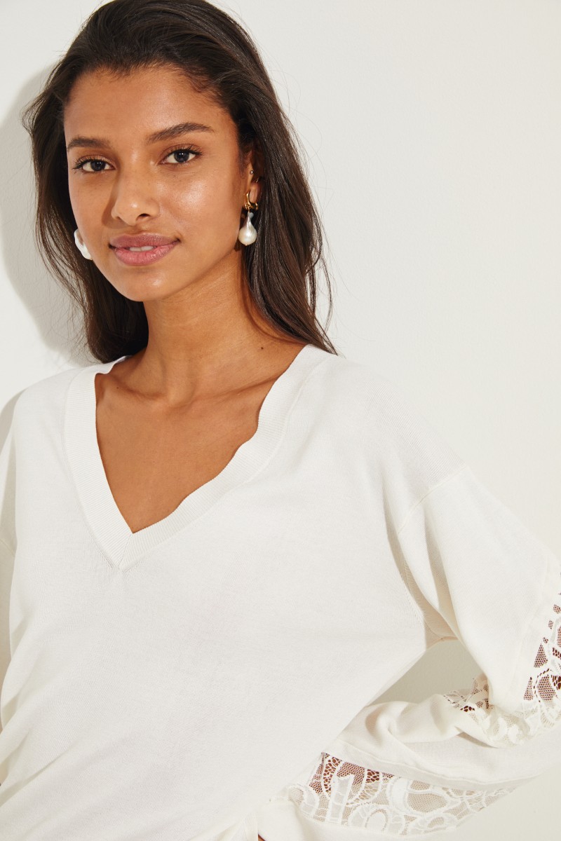 Pullover mit Lace-Details Crème