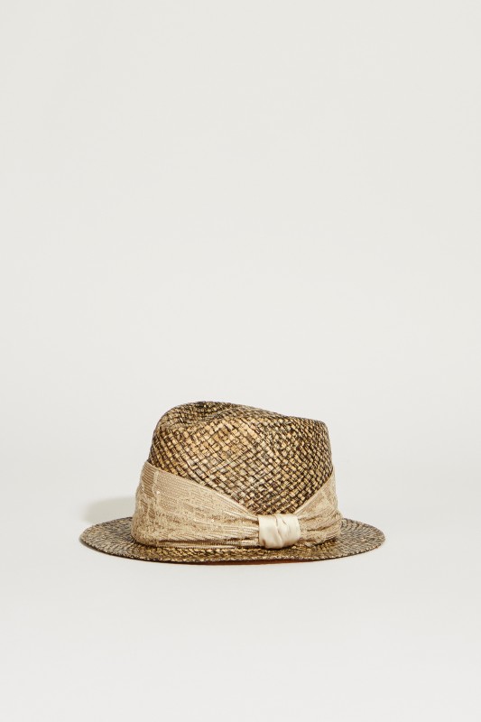 Hut mit Perlenverzerung Beige/Multi