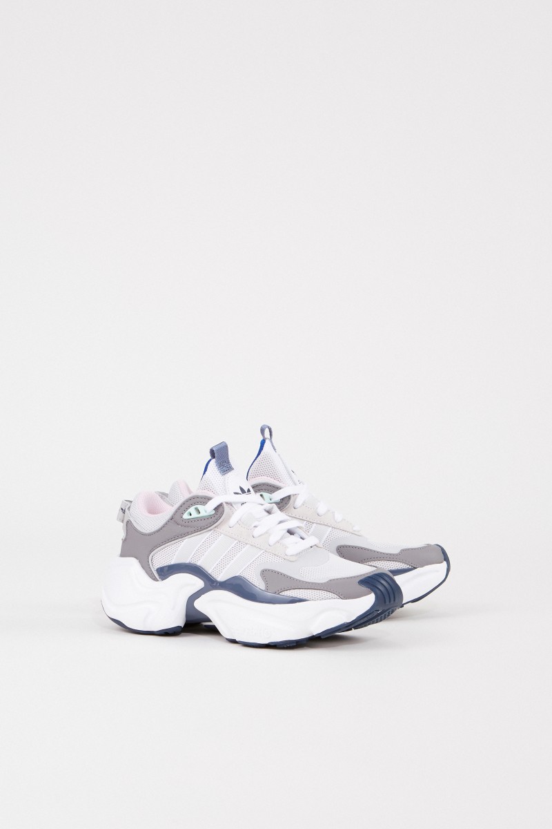 Adidas Sneaker 'Magmur Runner W' Weiß/Blau