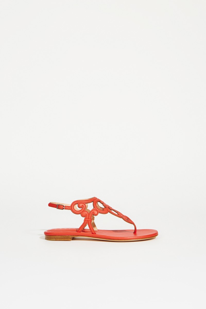 Leder-Sandale mit Verzierungen Rot