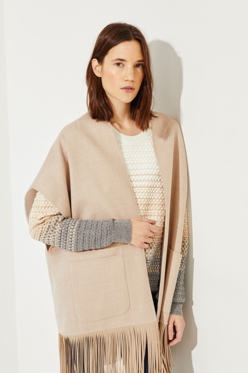 Cape mit Lederfransen-Details Beige