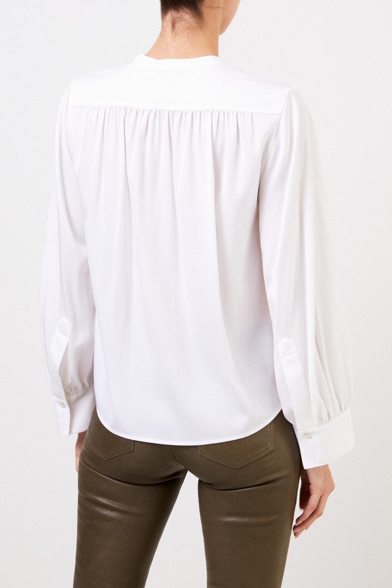 Seidenbluse mit Round-Neck Weiß