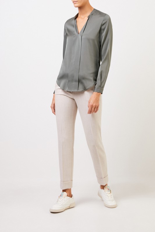 Artigiano Seidenbluse 'Ebba' mit V-Neck Grün