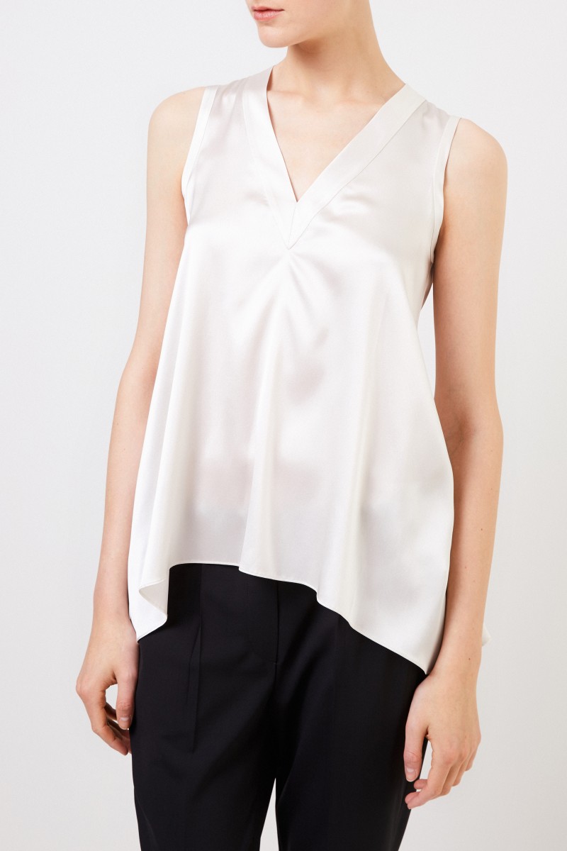 Brunello Cucinelli Seidentop mit V-Neck Vanille