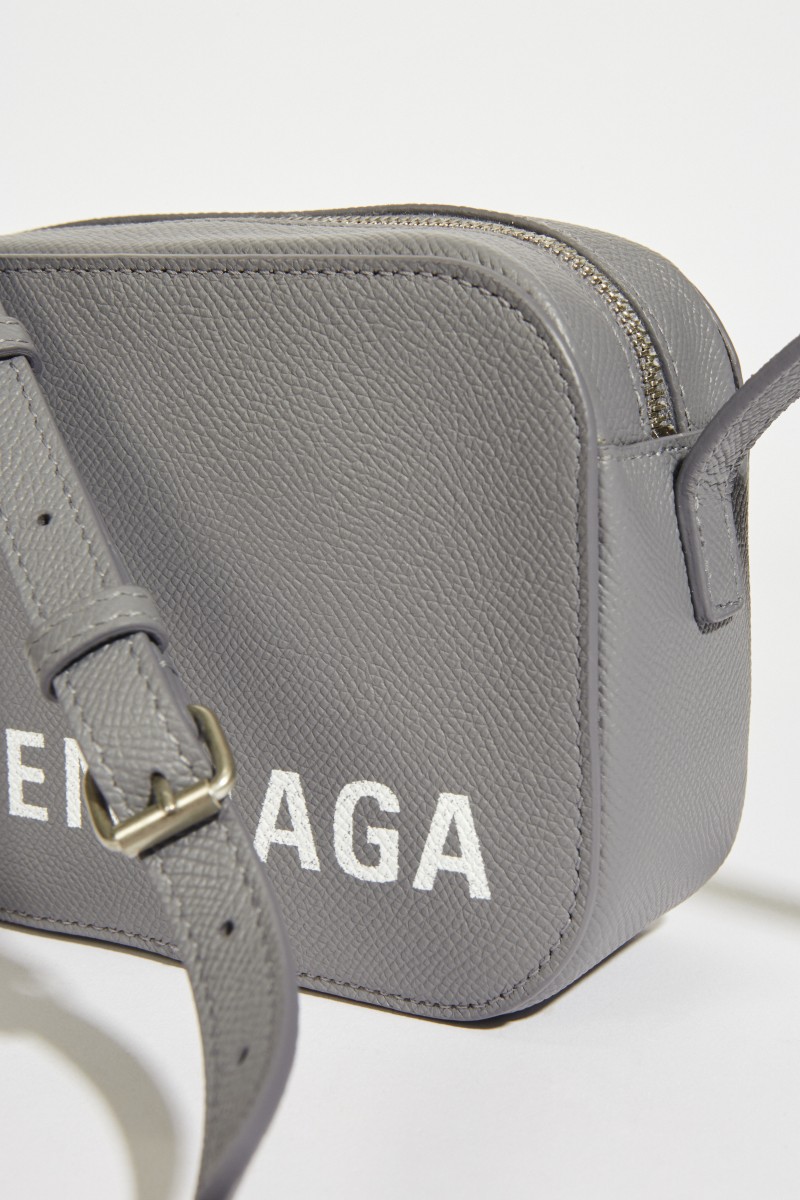 Umhängetasche 'Ville Camera Bag' Grau