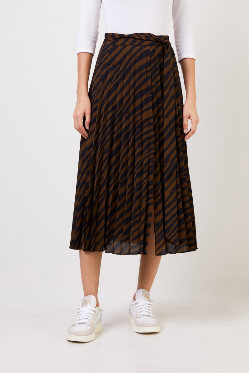Plissee-Rock mit Print Khaki/Schwarz