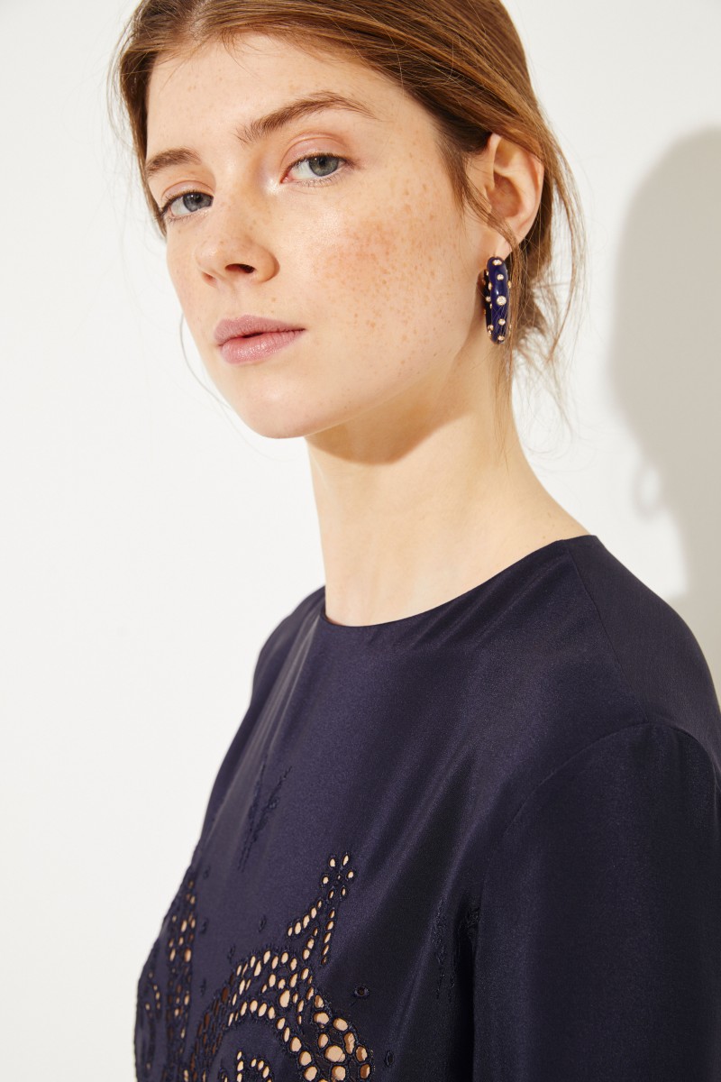 Seiden-Bluse mit Lochspitze Marineblau