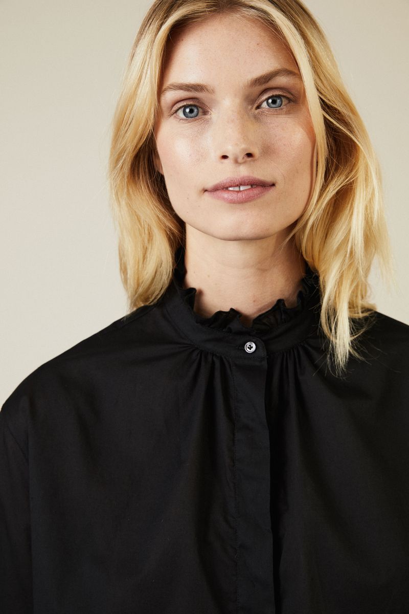 Baumwoll-Bluse mit Rüschendetails Schwarz