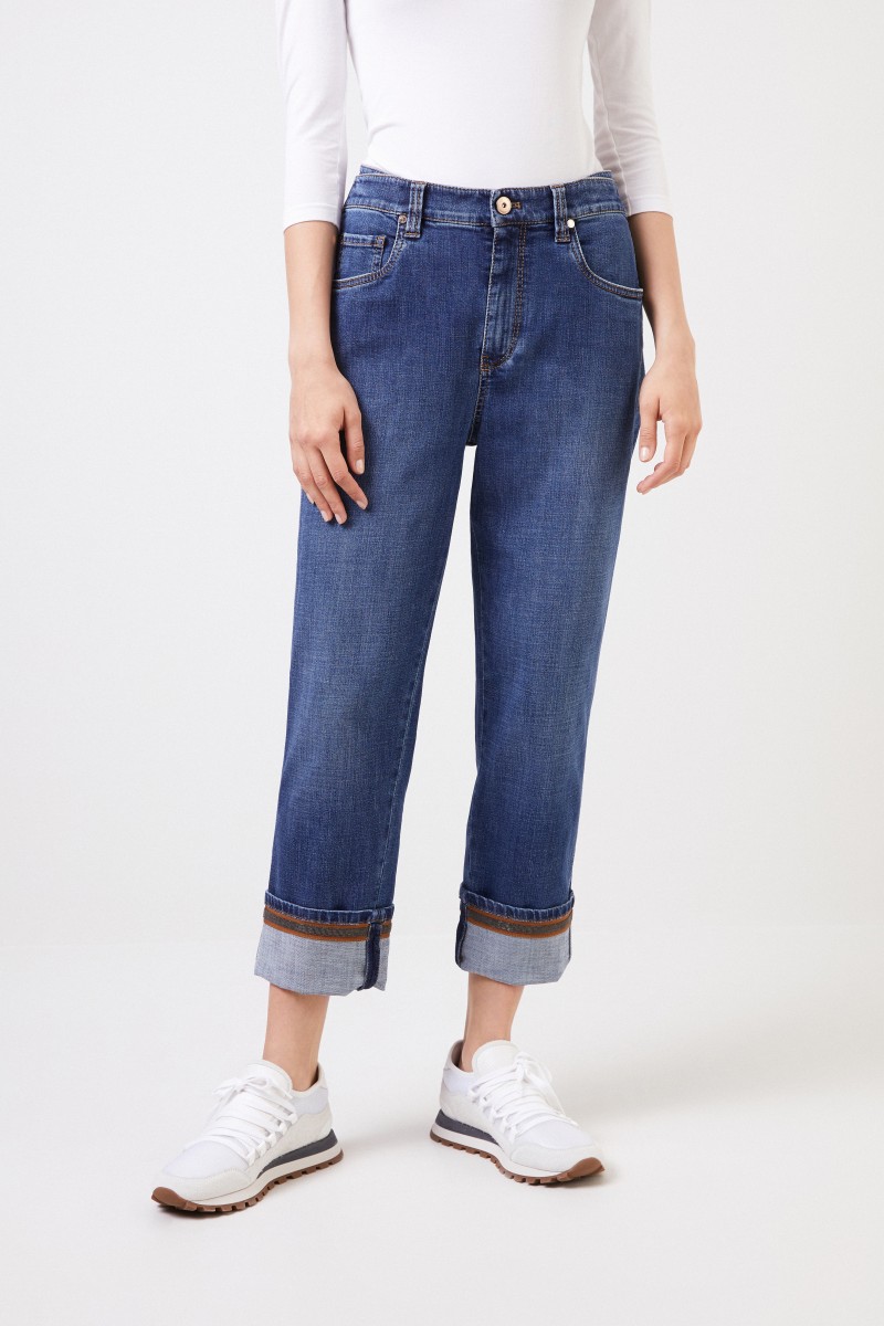 Brunello Cucinelli Jeans 'The Skater Jean' mit Perlenverzierung Blau
