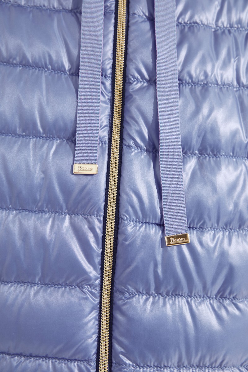 Leichter Daunenmantel Blau