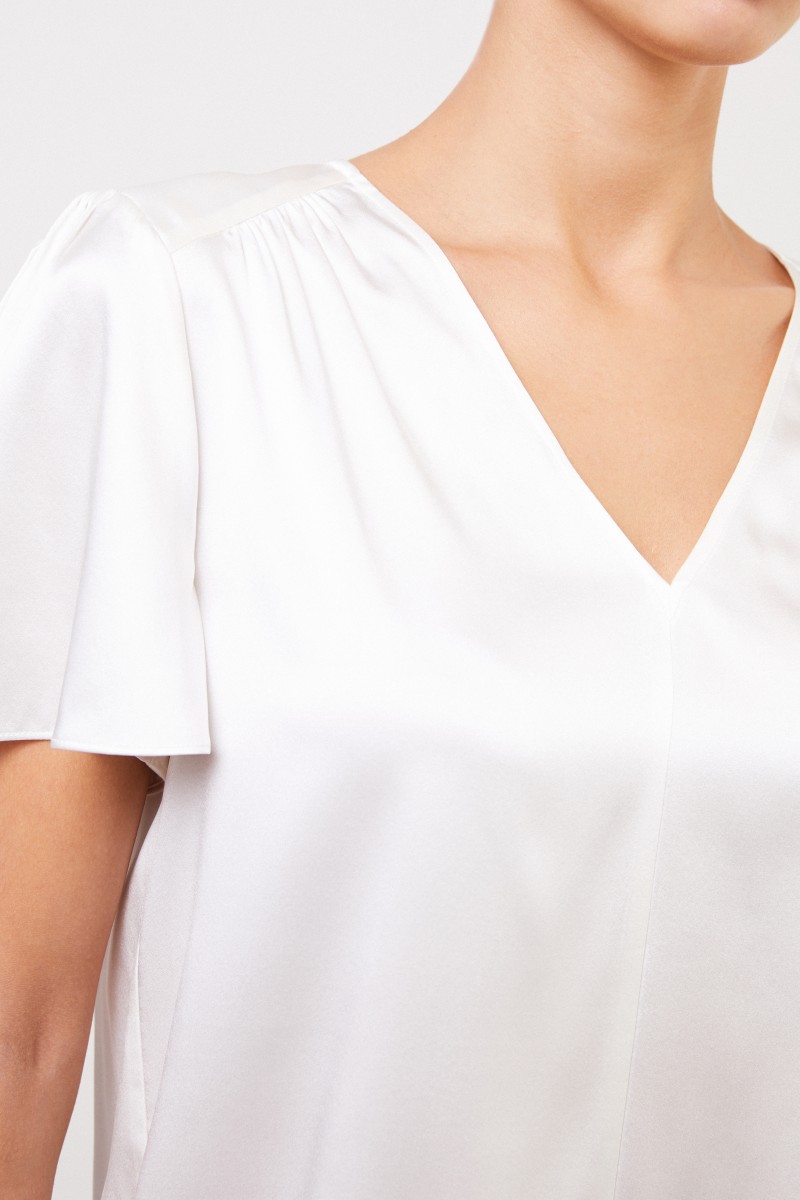 Steffen Schraut Seidenoberteil mit V-Neck Crème