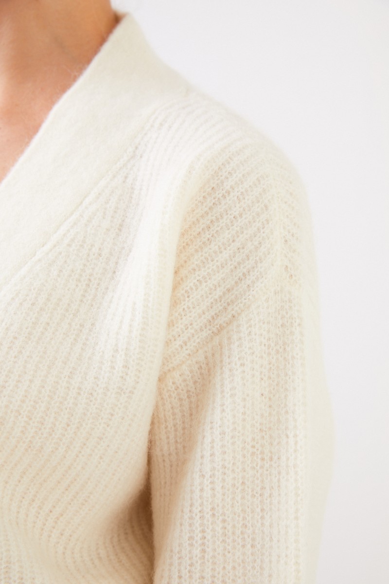 Ganni Alpaca-Pullover mit V-Neck Ecru