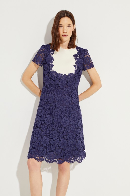 Kurzes Spitzenkleid Blau/Créme