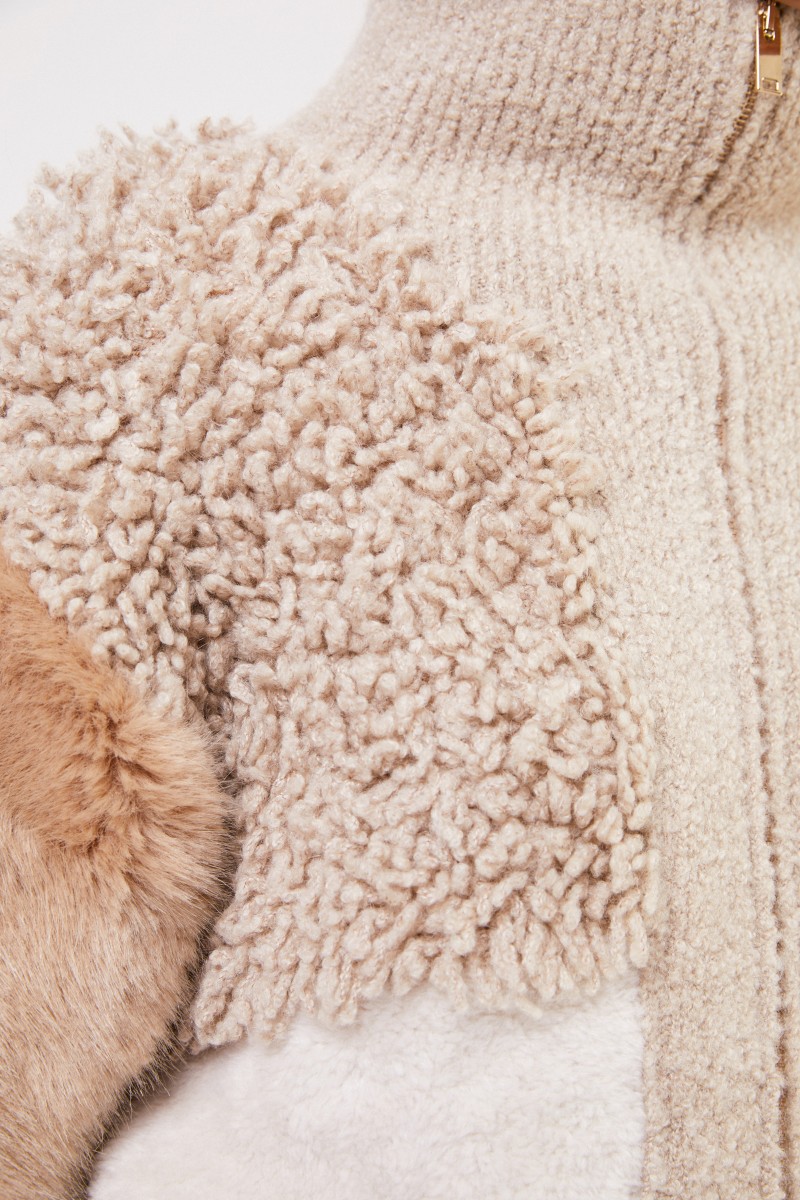 Kurze Faux Fur Jacke mit Detail Camel