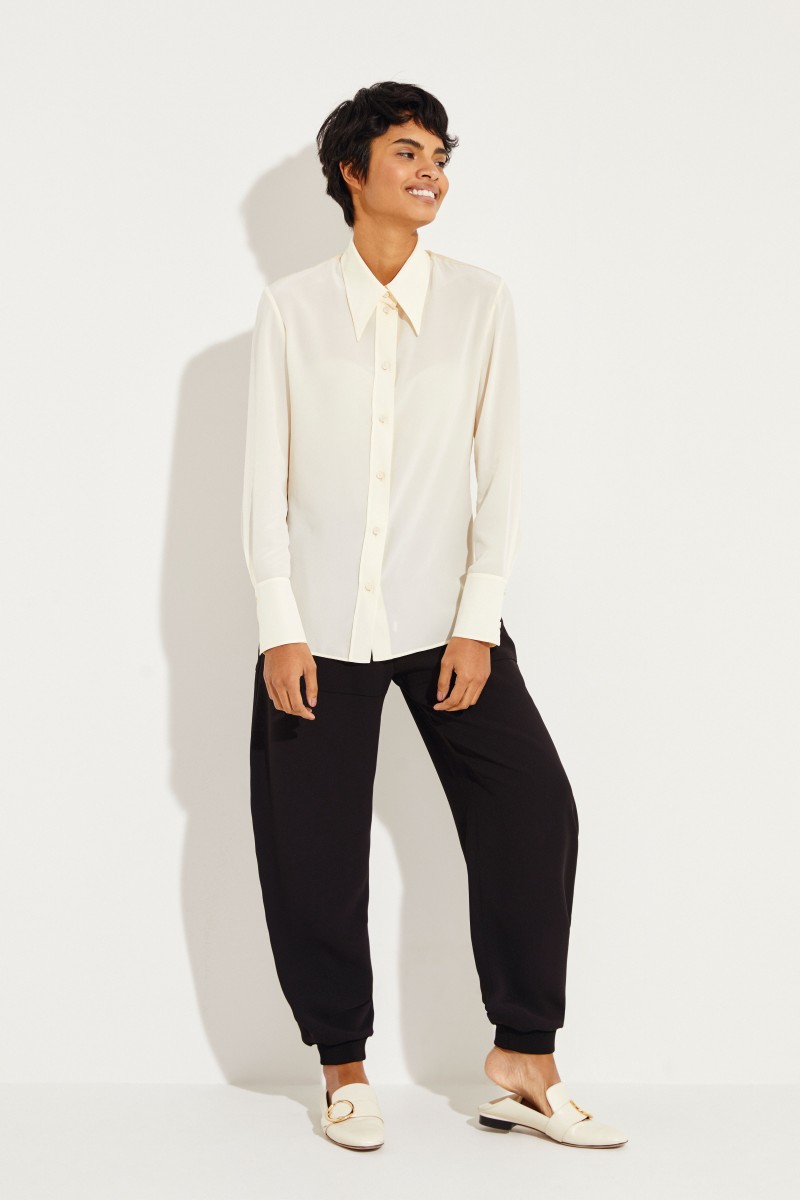 Klassiche Seidenbluse Crèmeweiß