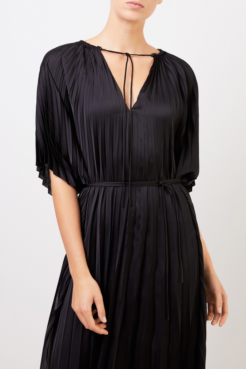 Stella McCartney Langes Plissee-Kleid 'Nowra' Schwarz