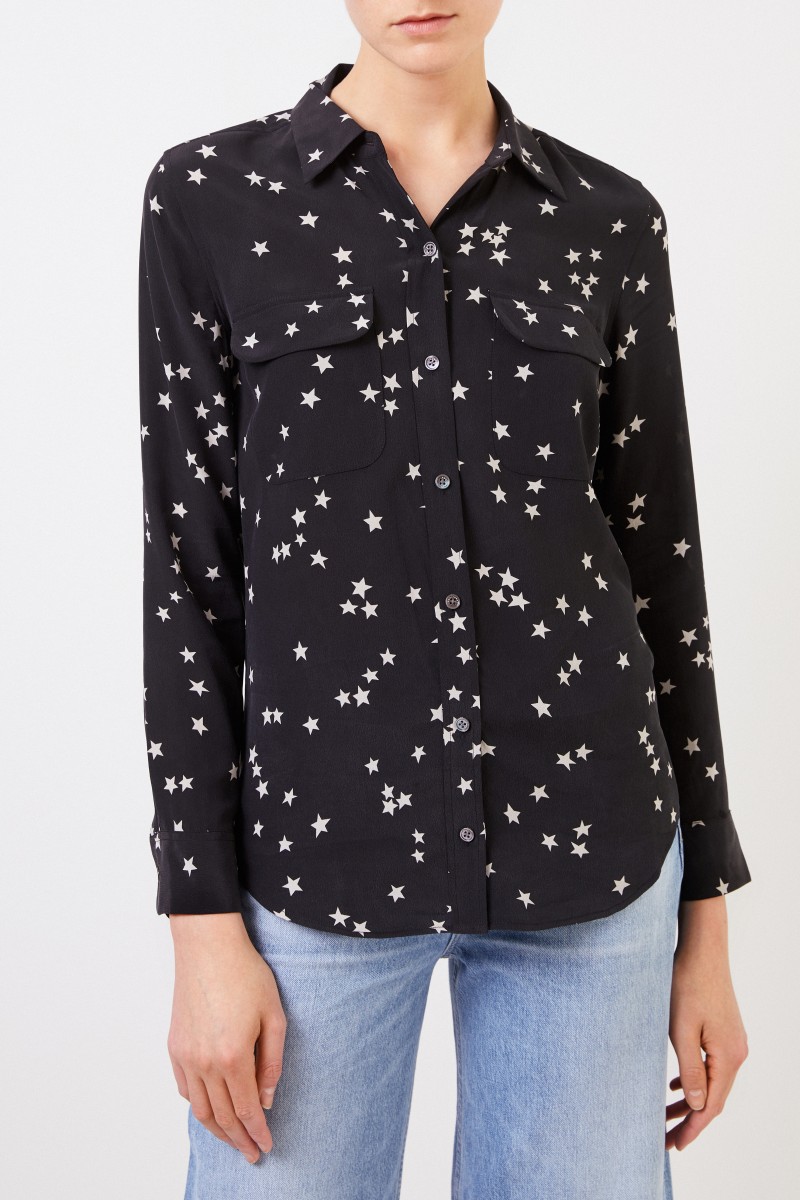 Equipment Seiden-Bluse 'Slim Signature' mit Sternenmotiv Schwarz/Weiß