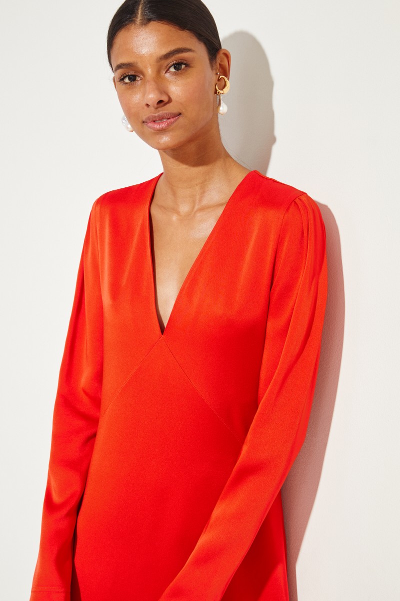 Kurzes Kleid mit Glanz Rot