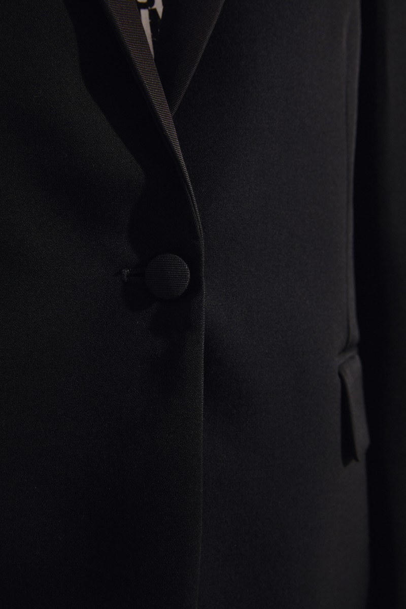 Taillierter Woll-Blazer Schwarz