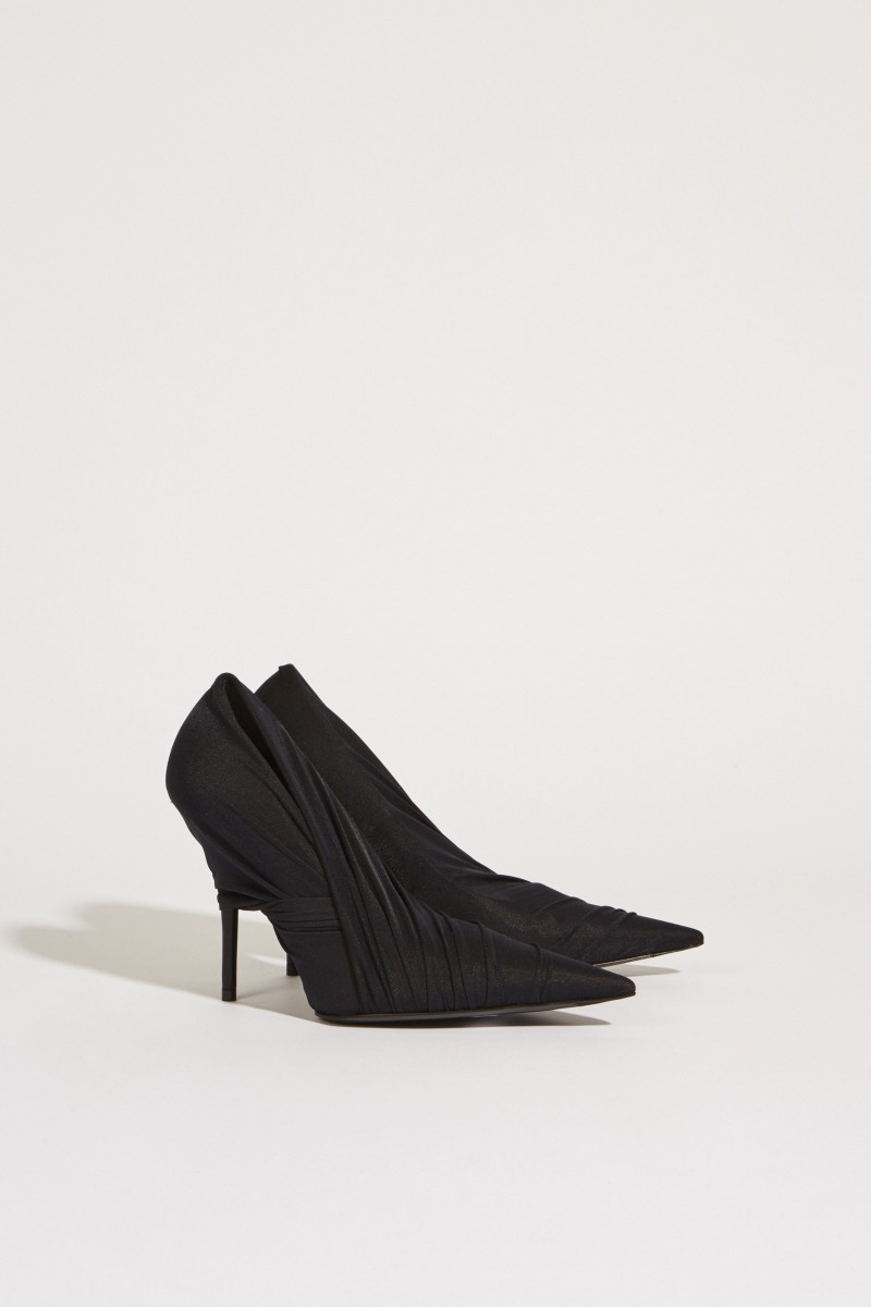 Spitzer Pump mit Netzdetails Schwarz