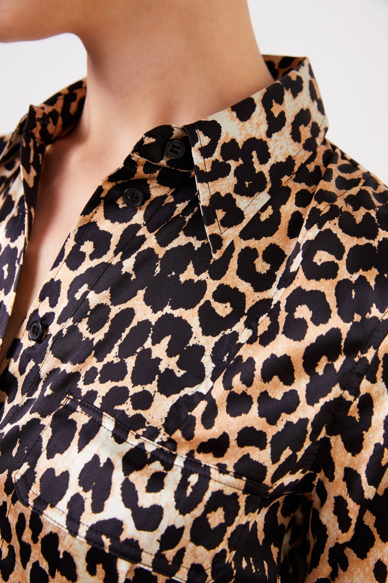 Ganni Seiden-Hemdblusenkleid mit Leoprint Multi