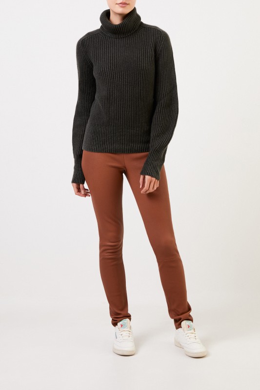 Iris von Arnim Cashmere-Pullover 'Seille' mit Rollkragen Dunkelgrün