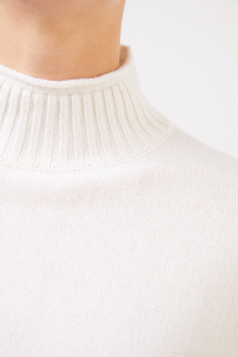 Woll-Cashmere-Pullover mit Turtleneck Weiß