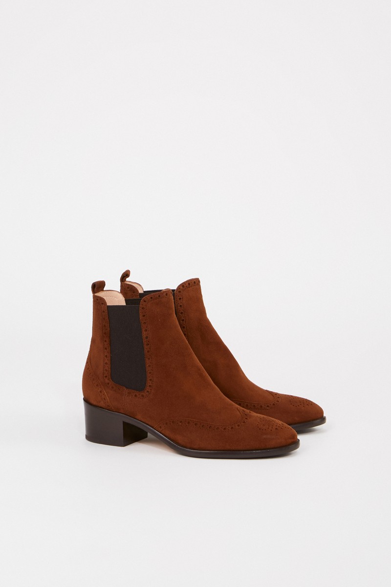 Unützer Veloursleder-Chelsea-Boot mit Budapestermuster Cognac