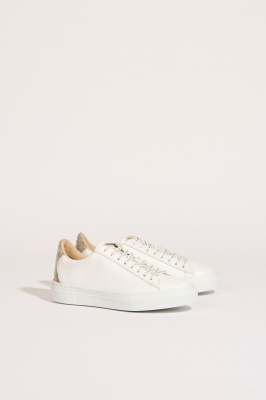 Leder-Sneaker mit Perlenverzierung Weiß