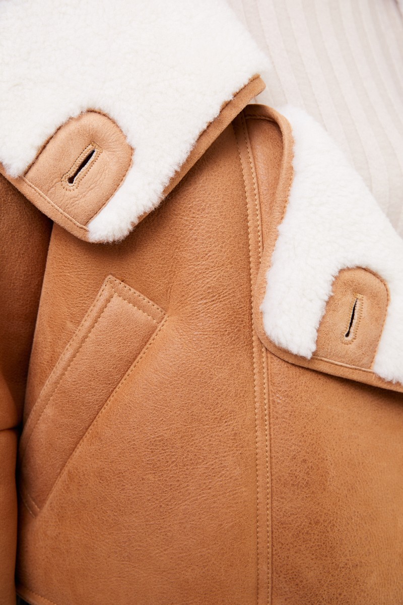 Lammfelljacke mit Kapuze Camel