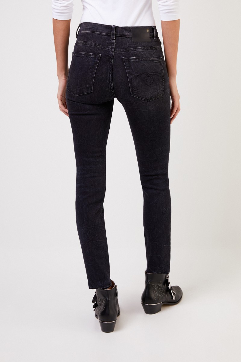 Highrise Skinny-Jeans mit Waschung Schwarz
