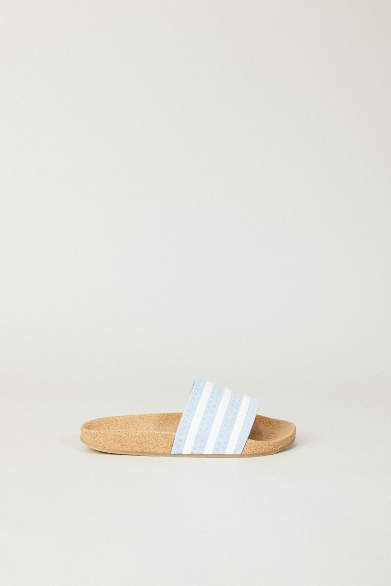 Flats 'Adilette Cork' Hellblau/Weiß