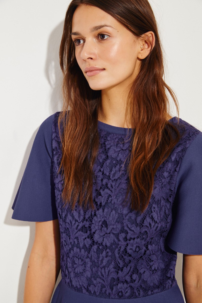 Strick-Kleid mit Spitzenbesatz Blau